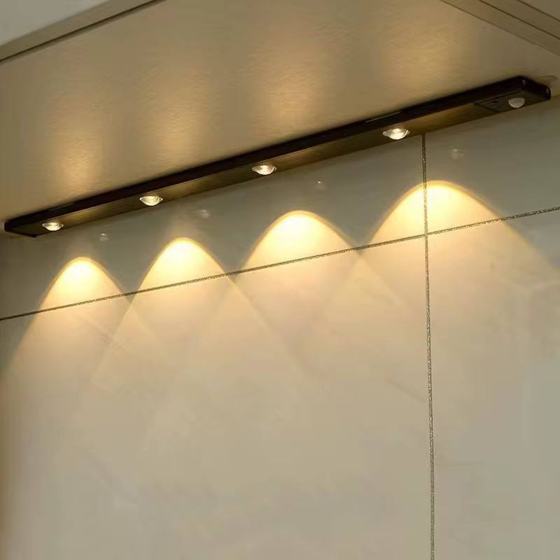 ✨LED إضاءة عصرية بـ 4 أضواء