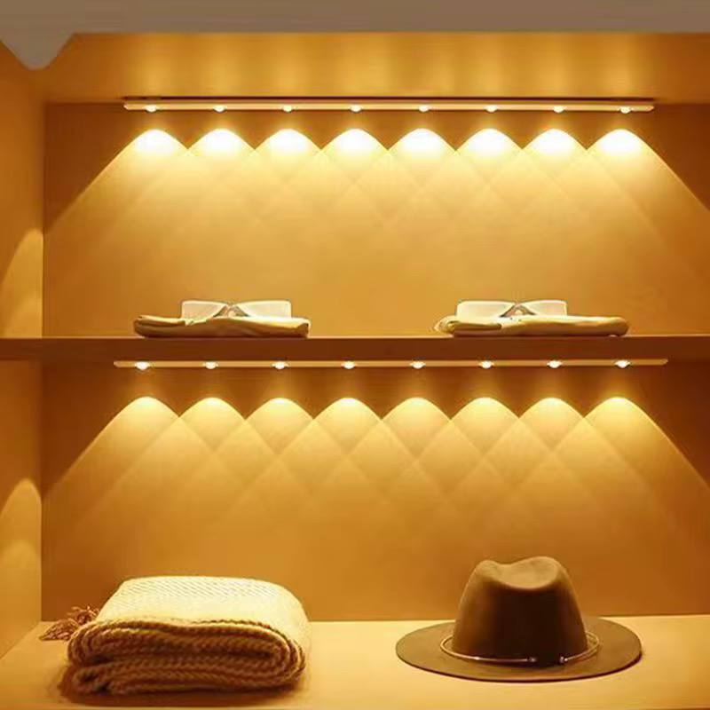✨LED إضاءة عصرية بـ 4 أضواء