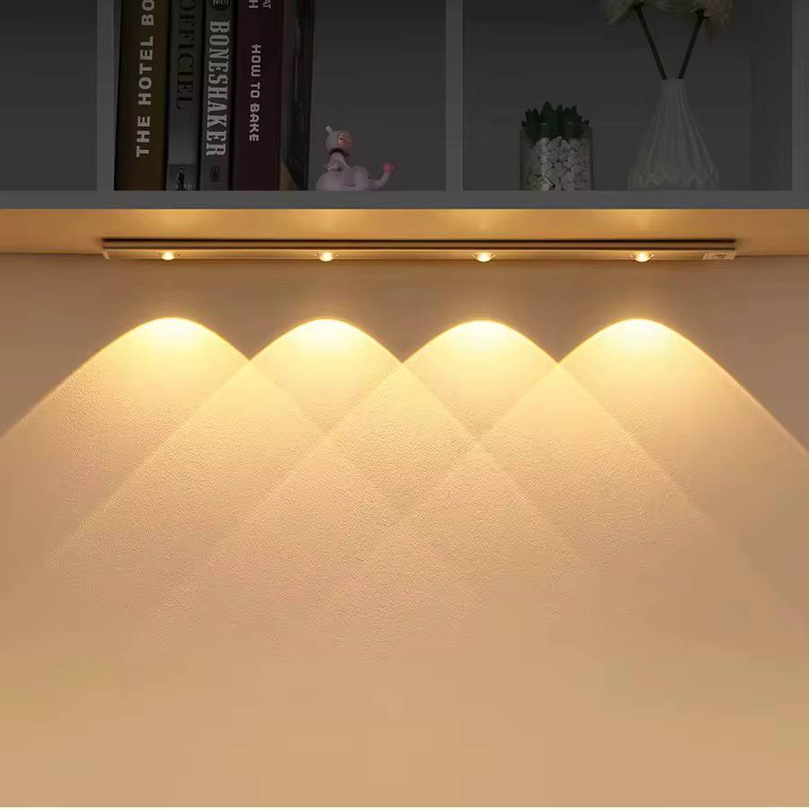 ✨LED إضاءة عصرية بـ 4 أضواء